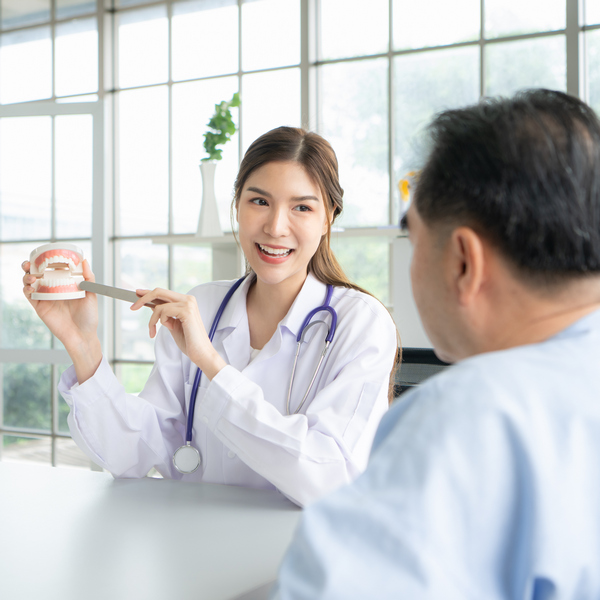 植牙費用怎麼算？哪種植體最好？